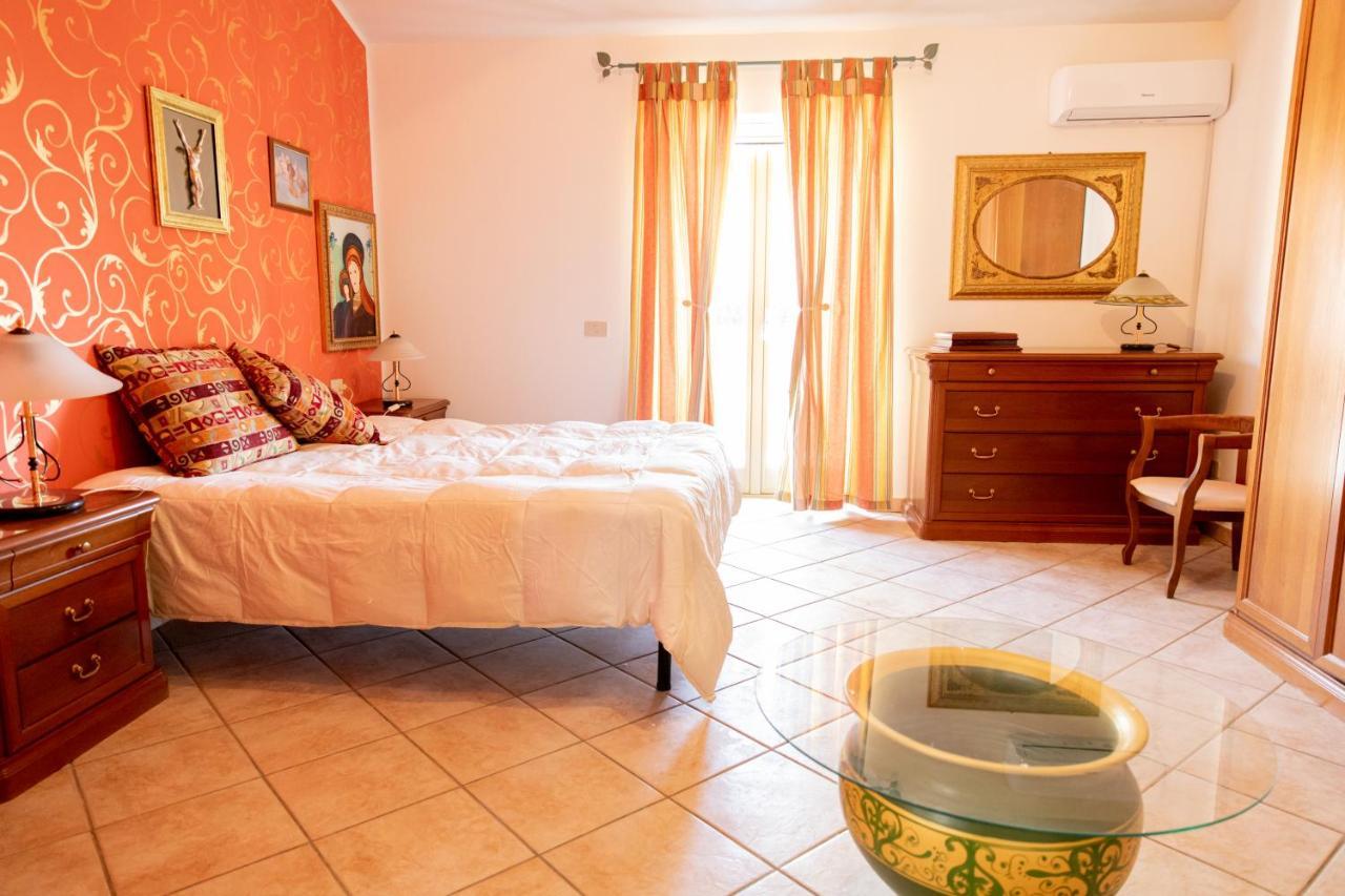 Lo Zio Michele Apartments Nuova Gibellina Buitenkant foto