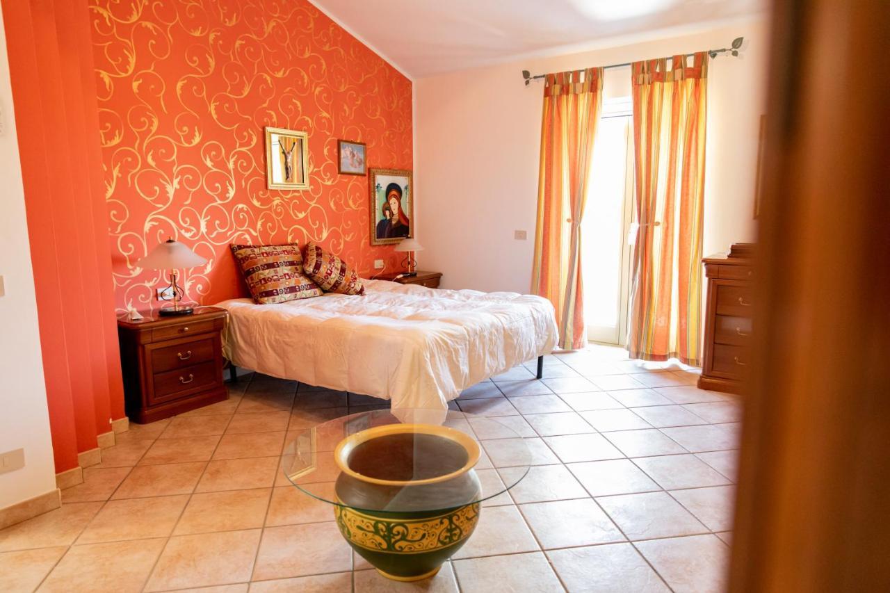 Lo Zio Michele Apartments Nuova Gibellina Buitenkant foto